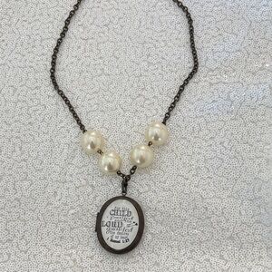 Elegant Pearl and Black Pendant Necklace